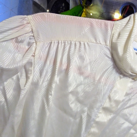 Vtg Cream Blouse by Paris station sz 12 - Picture 7 of 8